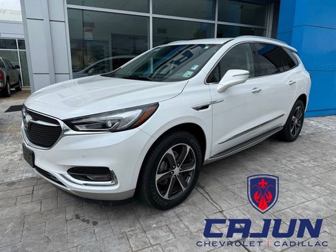 Used 2020 Buick Enclave Premium w/ LPO, Luxury Package image 1