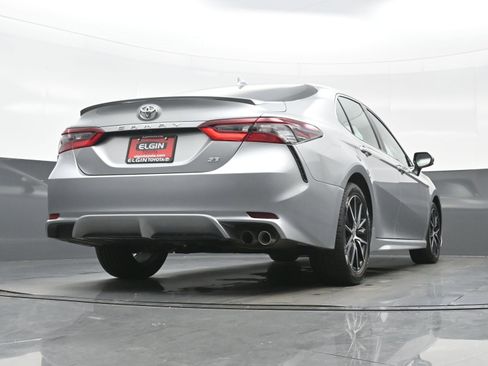 Used 2024 Toyota Camry SE FWD image 30