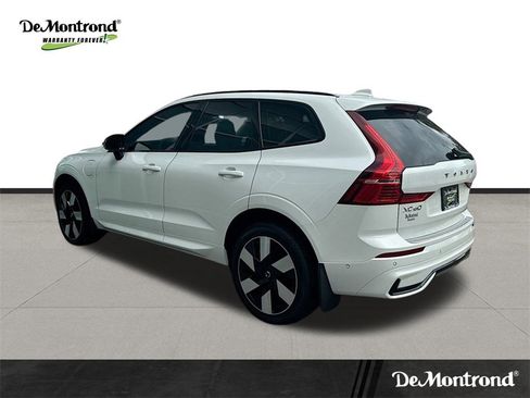 Used 2025 Volvo XC60 T8 Plus w/ Protection Package Premier image 4