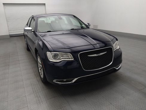 Used 2016 Chrysler 300 C image 14