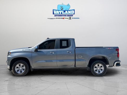 Used 2020 Chevrolet Silverado 1500 LT w/ Trailering Package image 2