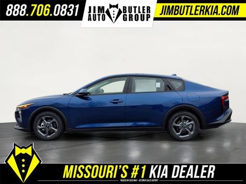 New 2026 Kia K4 LXS image 16