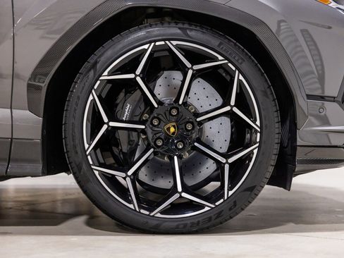 Used 2023 Lamborghini Urus Performante image 27
