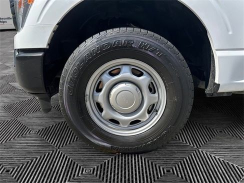 Used 2022 Ford F150 XL w/ Trailer Tow Package image 14