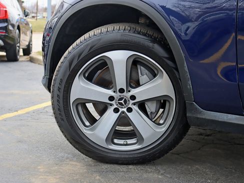 Used 2019 Mercedes-Benz GLC 300 4MATIC image 14