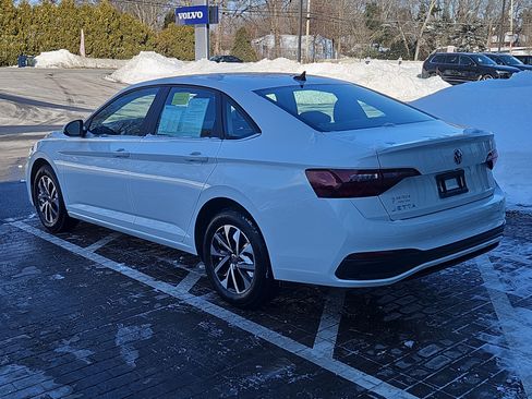 Certified 2024 Volkswagen Jetta S image 21