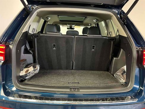 Used 2023 Volkswagen Atlas SEL image 12