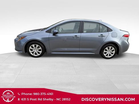 Used 2026 Toyota Corolla LE image 9