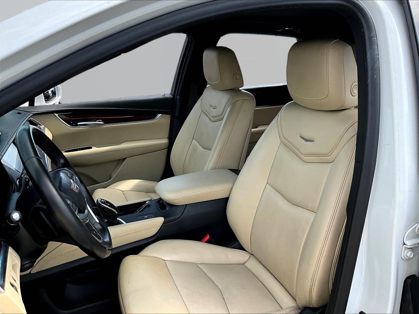 Used 2018 Cadillac XT5 Luxury FWD image 21