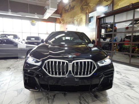 Used 2023 BMW X6 xDrive40i w/ M Sport Package image 2