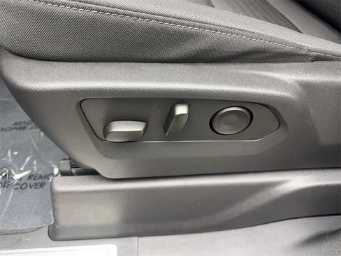 Used 2025 Chevrolet Silverado 1500 LT w/ Protection Package image 32