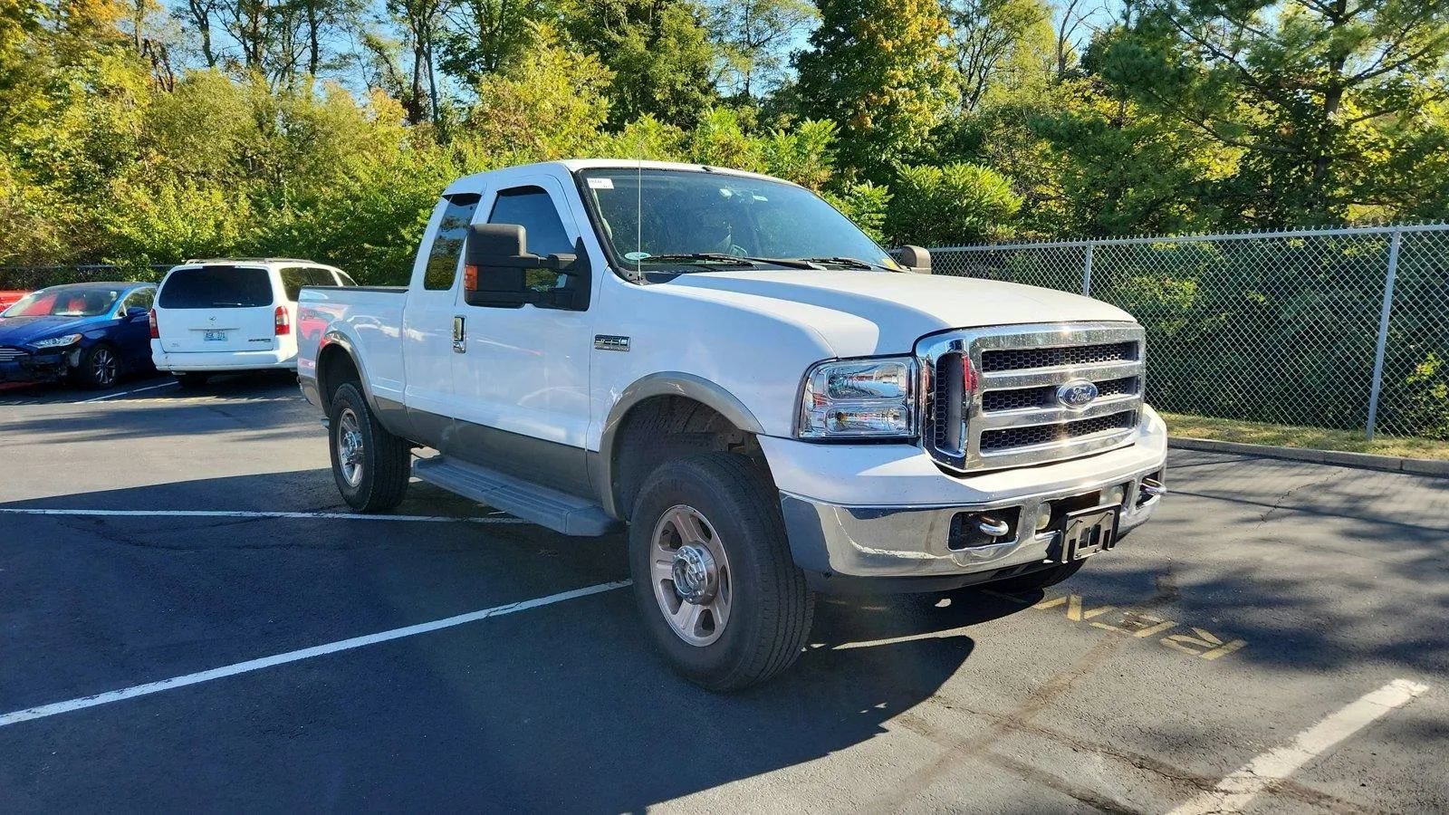 Used 2006 Ford F250 Lariat AWD/4WD image 2