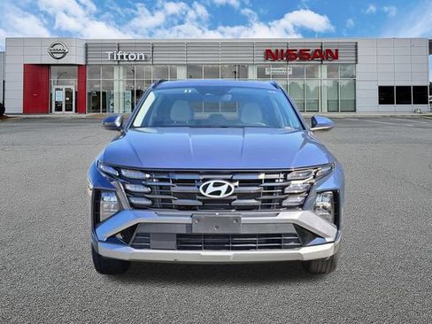 Used 2025 Hyundai Tucson SEL FWD image 2