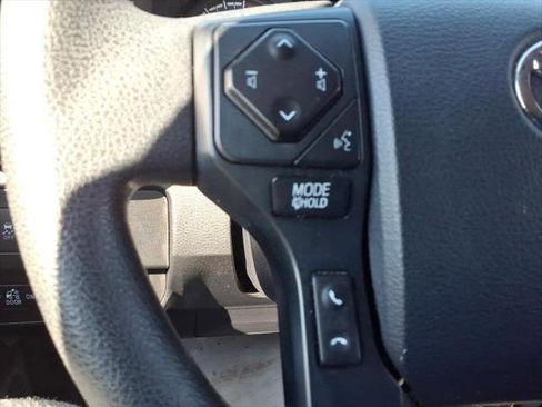 Used 2020 Toyota Tacoma SR AWD/4WD image 16