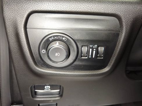 Used 2021 Jeep Grand Cherokee L Overland w/ Advanced Protech Group III AWD/4WD image 10
