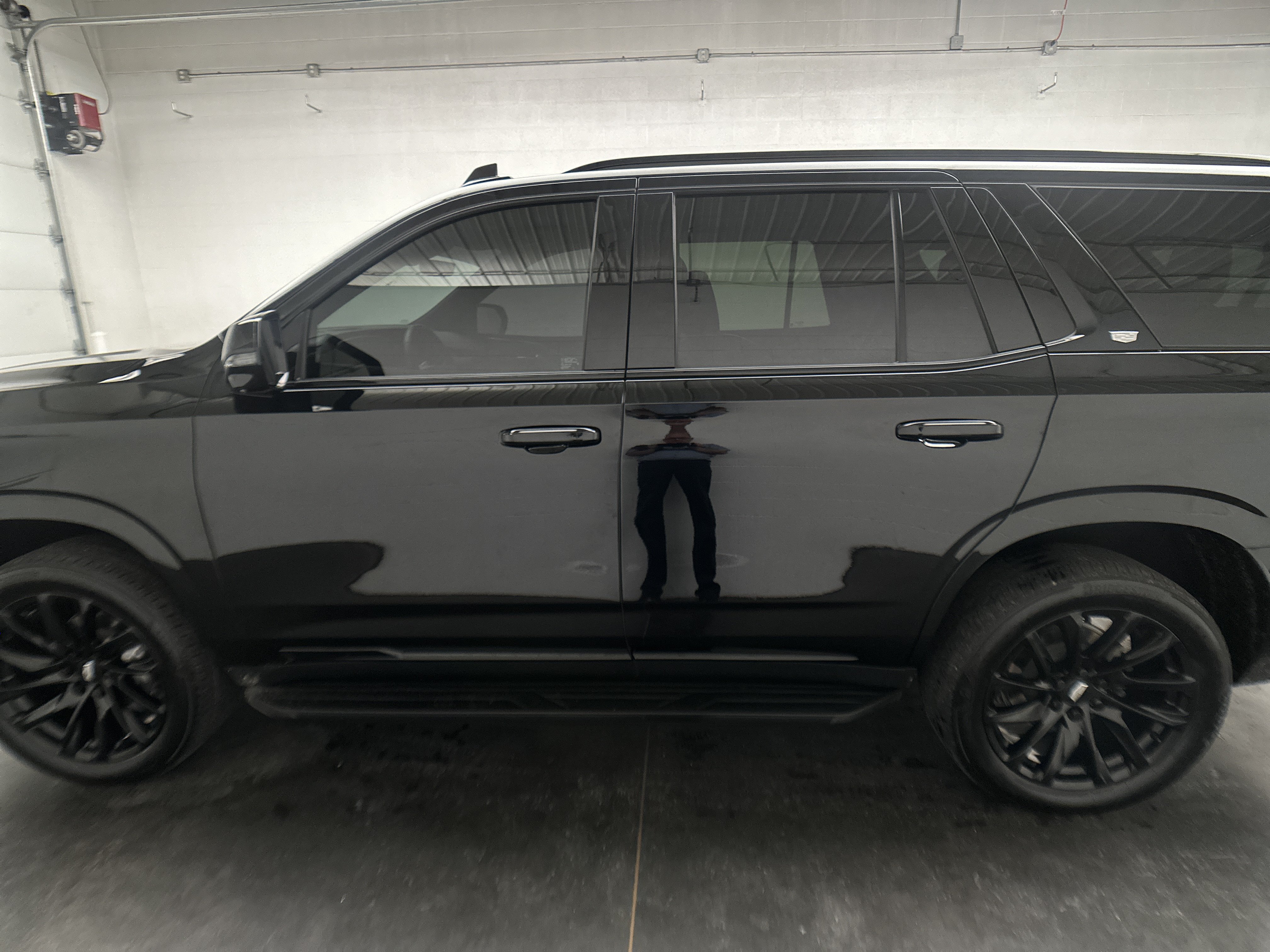 Used 2024 Cadillac Escalade Sport w/ LPO, ONYX Package AWD/4WD image 7