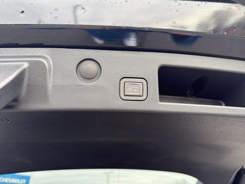 New 2026 Chevrolet Equinox ACTIV w/ Convenience Package III image 26