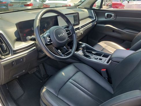 Used 2024 Kia Sorento S AWD/4WD image 17