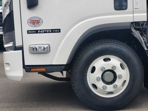 New 2026 Isuzu NPR RWD image 9