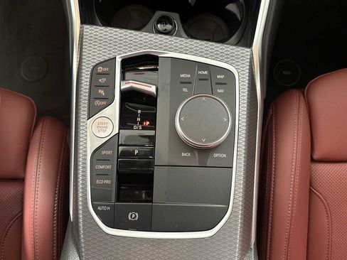 New 2026 BMW 330i xDrive Sedan w/ Convenience Package image 17