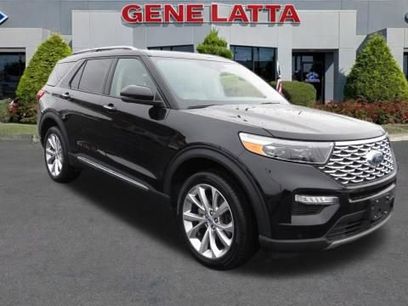 Certified 2023 Ford Explorer Platinum w/ Technology Package