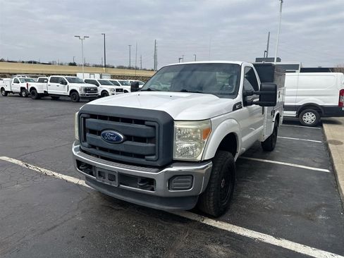 Used 2015 Ford F250 XL w/ XL Value Package image 4