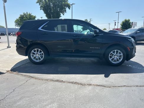 Used 2023 Chevrolet Equinox LT w/ Driver Convenience Package image 5