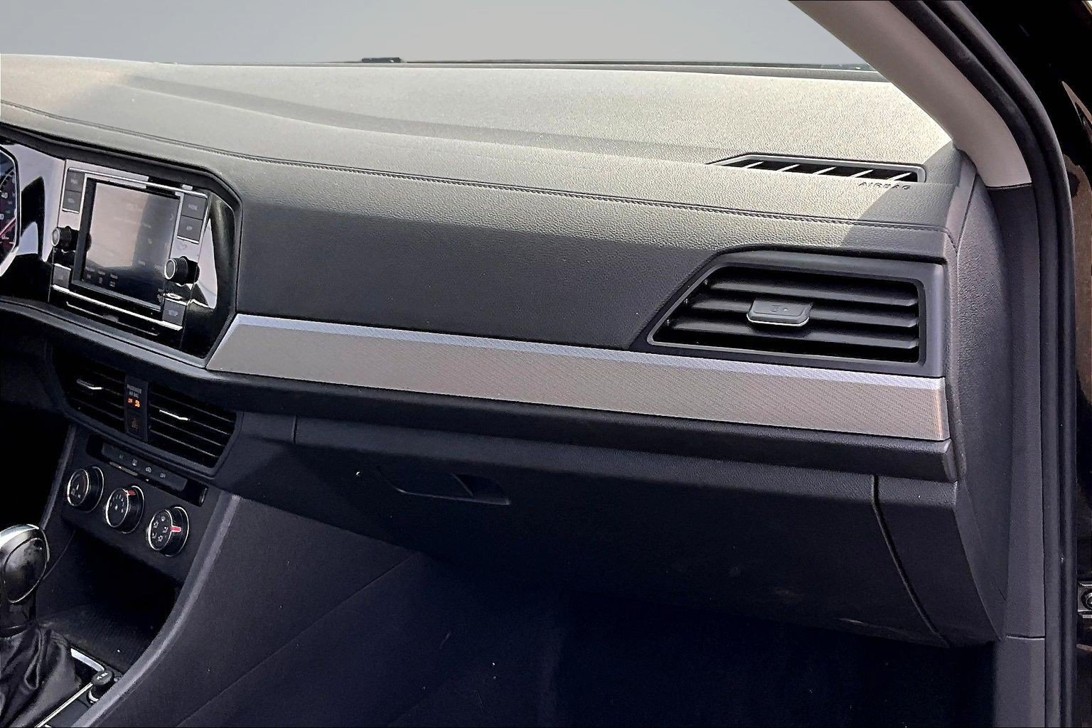 Used 2019 Volkswagen Jetta S w/ Driver Assistance Package FWD image 21