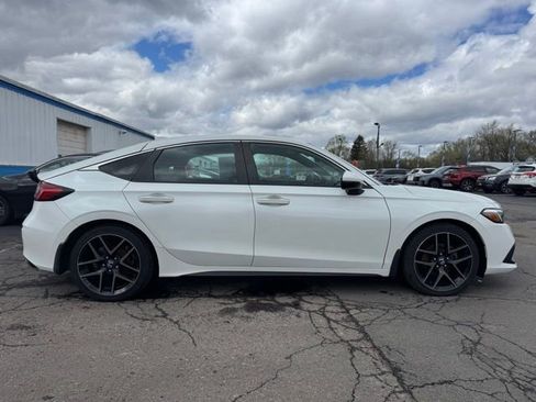 Used 2023 Honda Civic Sport Touring image 1