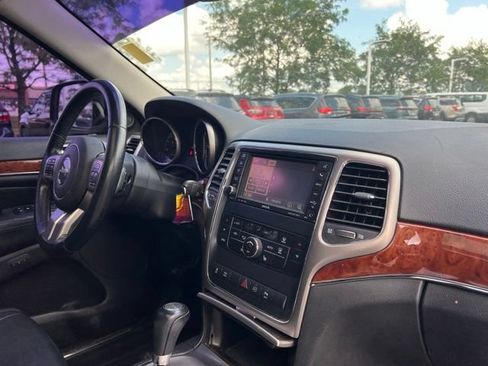 Used 2012 Jeep Grand Cherokee Limited w/ Trailer Tow Group IV AWD/4WD image 32