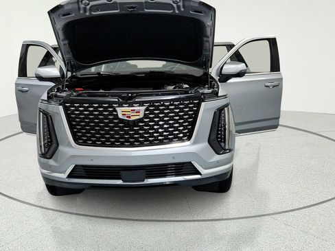 Certified 2025 Cadillac Escalade Premium Luxury w/ Touring Package AWD/4WD image 15