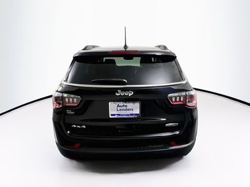 Used 2022 Jeep Compass Latitude w/ Sun and Sound Group AWD/4WD image 6