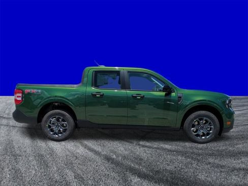 New 2025 Ford Maverick XLT w/ XLT Luxury Package image 3