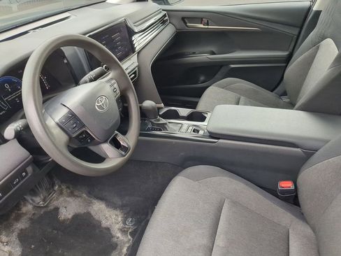 Used 2025 Toyota Camry LE image 14