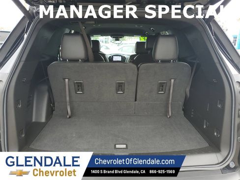 Used 2022 Chevrolet Traverse RS image 9