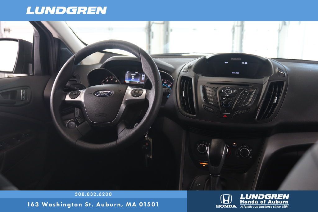 Used 2016 Ford Escape S FWD image 4