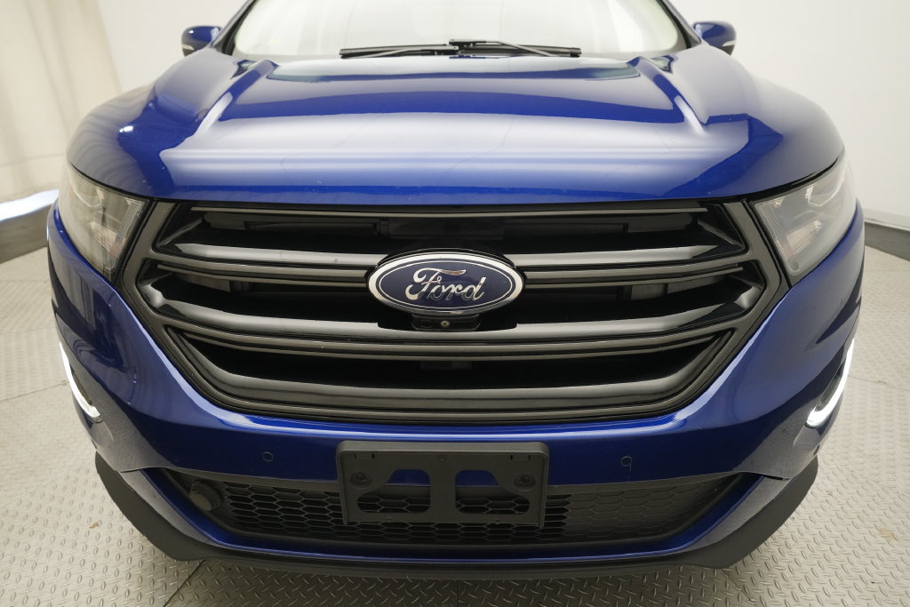 Used 2015 Ford Edge Sport w/ Equipment Group 401A AWD/4WD image 24