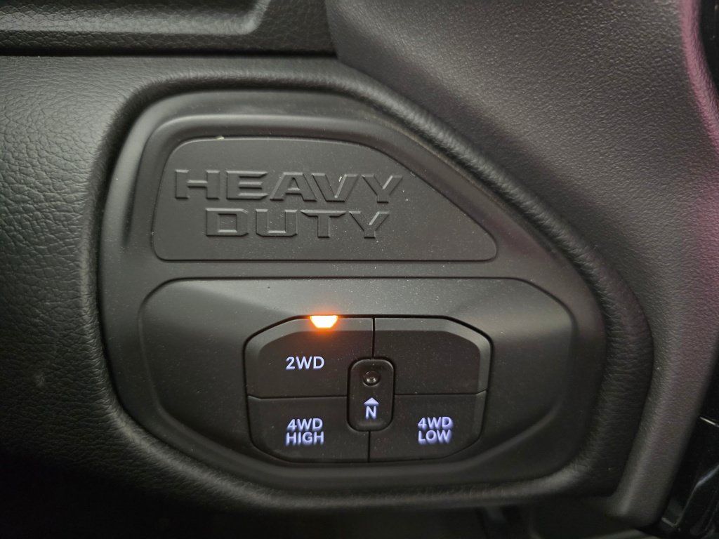 New 2026 RAM 2500 Laramie AWD/4WD image 29