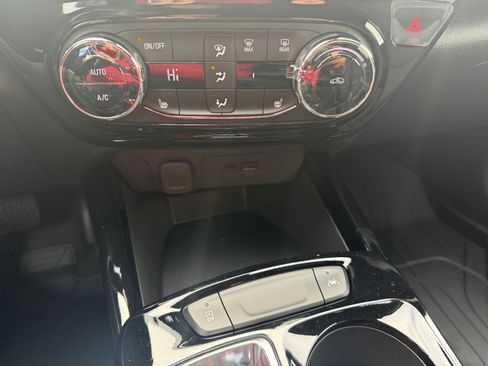 New 2026 Chevrolet Trax RS image 19