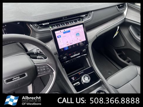 New 2025 Jeep Grand Cherokee Limited image 23