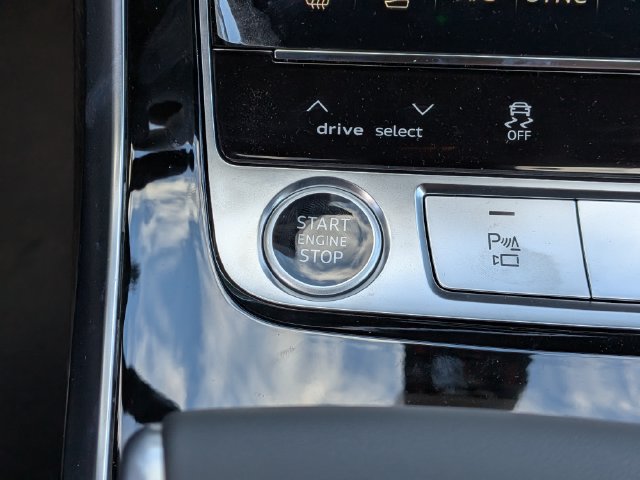 New 2026 Audi Q7 3.0T Premium Plus AWD/4WD image 23