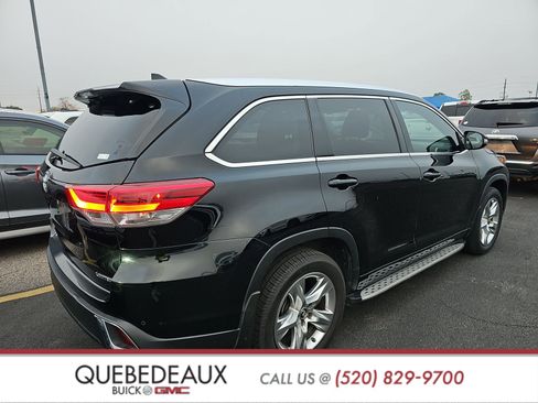 Used 2017 Toyota Highlander Limited image 4