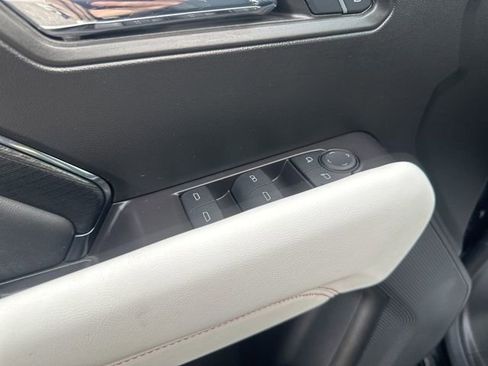 Used 2024 GMC Canyon AT4X image 13