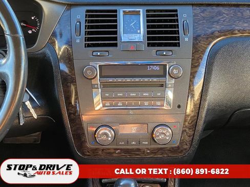 Used 2009 Cadillac DTS image 12