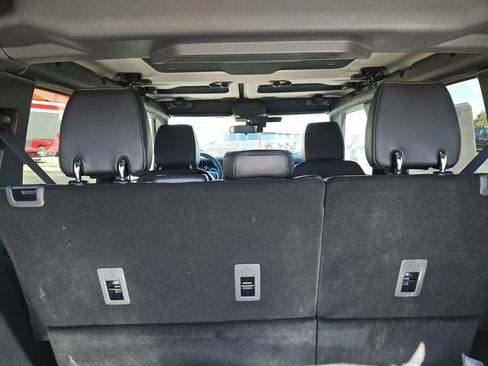 New 2025 Ford Bronco Badlands image 18