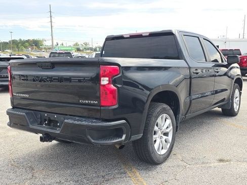 Used 2022 Chevrolet Silverado 1500 Custom image 6