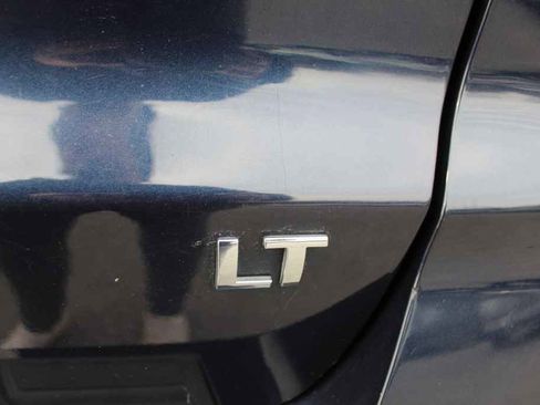 Used 2017 Chevrolet Traverse LT w/ LPO, 'HIT The Road' Package image 8