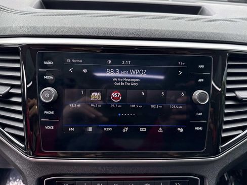 Used 2022 Volkswagen Atlas SEL image 30