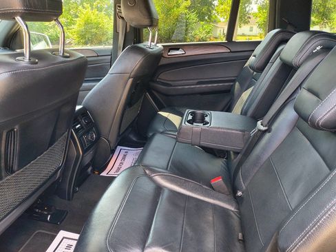 Used 2017 Mercedes-Benz GLS 450 4MATIC image 4