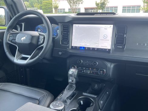 New 2026 Ford Bronco Big Bend AWD/4WD image 3